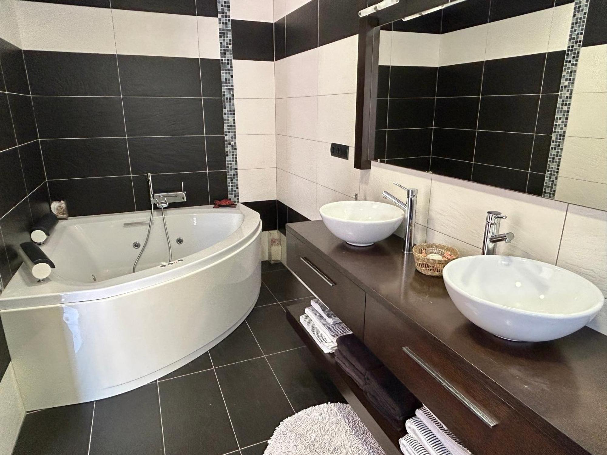 Casa Con Jacuzzi Y Piscina Con Vistas Al Castillo Corbera de Alcira ภายนอก รูปภาพ